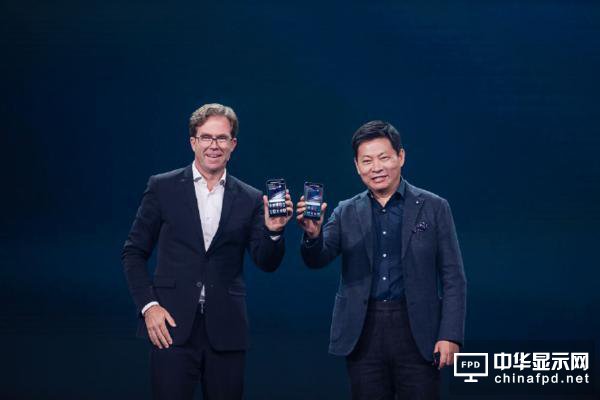 華為Mate9發布：雙曲面、保時捷、徠卡，好浮夸