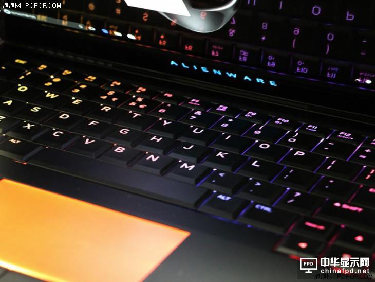涓冧唬i7锛婫TX 1060 Alienware 13 OLED鐗堣⿻娓�