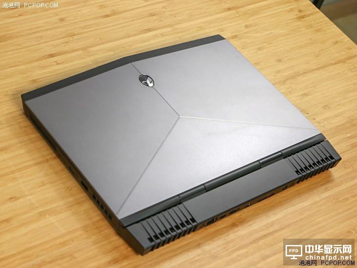 涓冧唬i7锛婫TX 1060 Alienware 13 OLED鐗堣⿻娓�