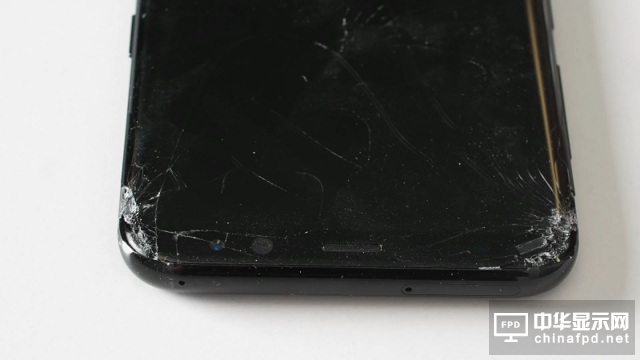 Galaxy S8墜落測試：機身四角十分不耐摔