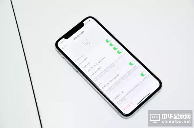 iPhone X 堪稱印鈔機, 一周狂賣900萬臺！這差不多是720億人民幣