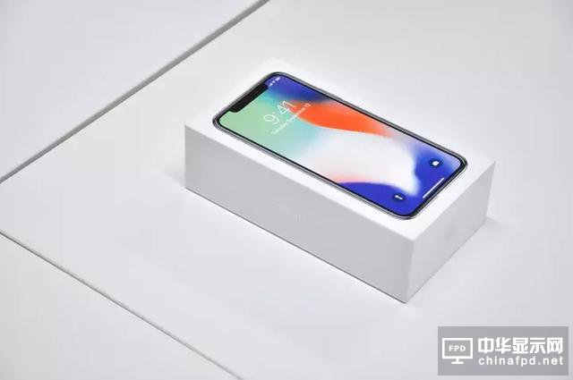 iPhone X 堪稱印鈔機, 一周狂賣900萬臺！這差不多是720億人民幣