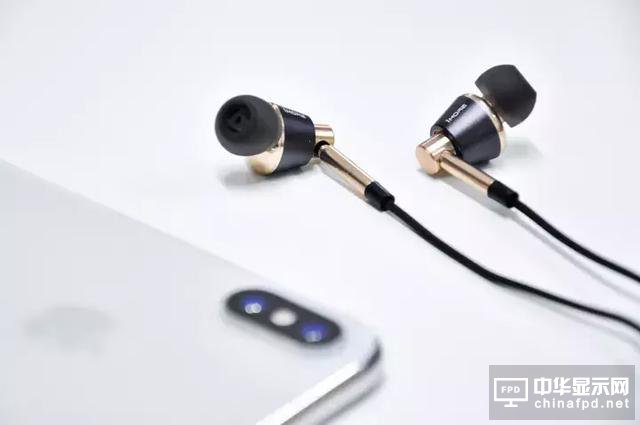 iPhone X 堪稱印鈔機, 一周狂賣900萬臺！這差不多是720億人民幣