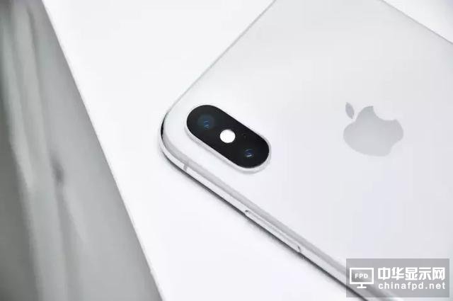 iPhone X 堪稱印鈔機, 一周狂賣900萬臺！這差不多是720億人民幣