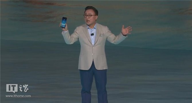 三星將在全球推出首款可折疊智能手機