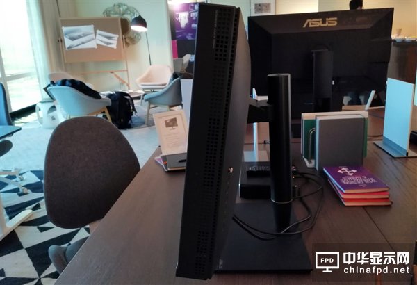 華碩展示新款旗艦級專業顯示器ProArt PA32UCX